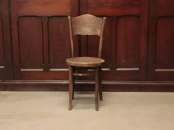 ベントウッドチェア｜ブナ材・1930年代 曲木家具の元祖 THONET（トーネット） 2