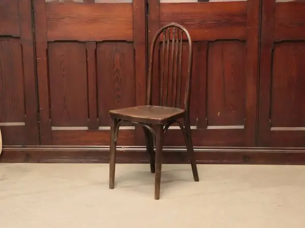 ベントウッドチェア｜ブナ材・1930年代 ハイバック THONET（トーネット） 1