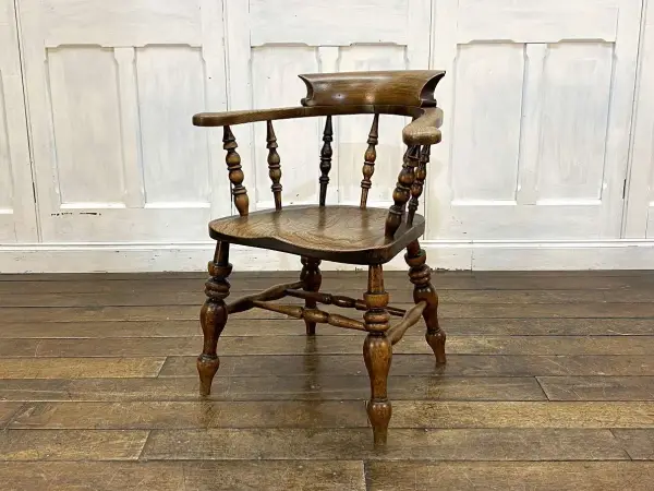 キャプテンチェア｜ブナ材・エルム材・1890年代 重厚なアームチェア 1