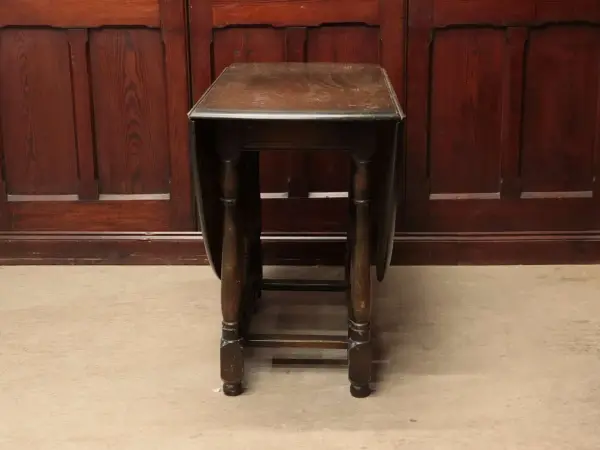 ゲートレッグテーブル｜オーク材・1930年代 ツイストレッグの楕円天板 5