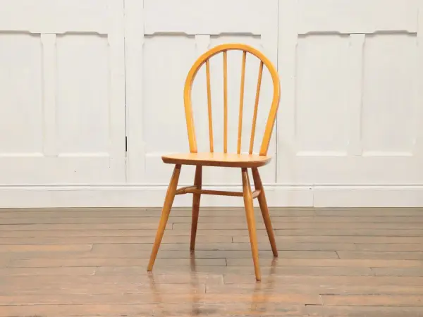 フープバックチェア｜ブナ材・1960年代 ミッドセンチュリーの名作椅子 ERCOL（アーコール）