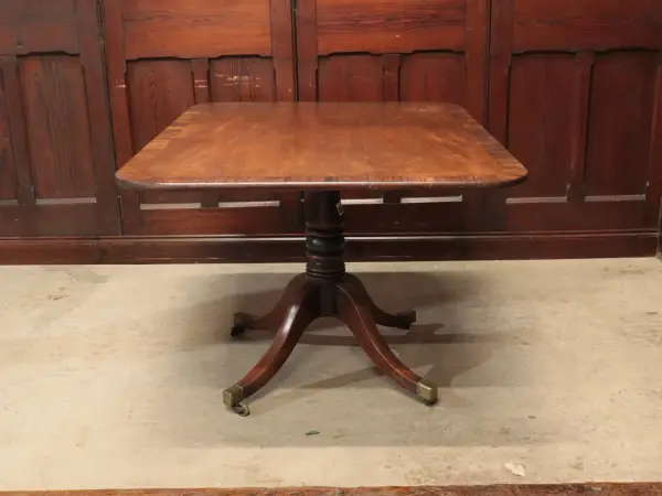 ティルトップテーブル｜マホガニー材・1880年代 角型天板のペデスタル脚 4