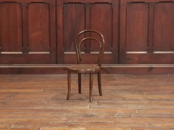 ベントウッドキッズチェア｜ビーチ材・1930年代 籐編み座面 THONET（トーネット） 1