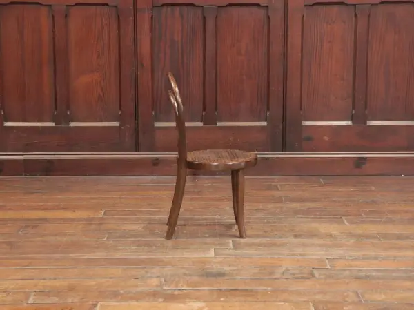 ベントウッドキッズチェア｜ビーチ材・1930年代 籐編み座面 THONET（トーネット） 5