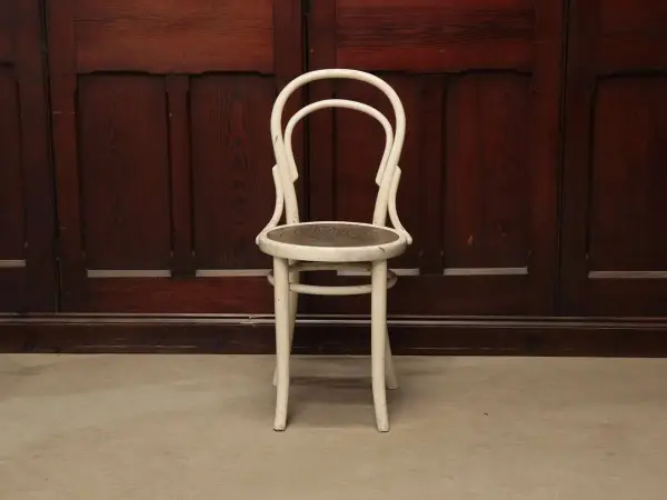 ベントウッドチェア｜ブナ材・1930年代 曲木の名作 THONET（トーネット） 2