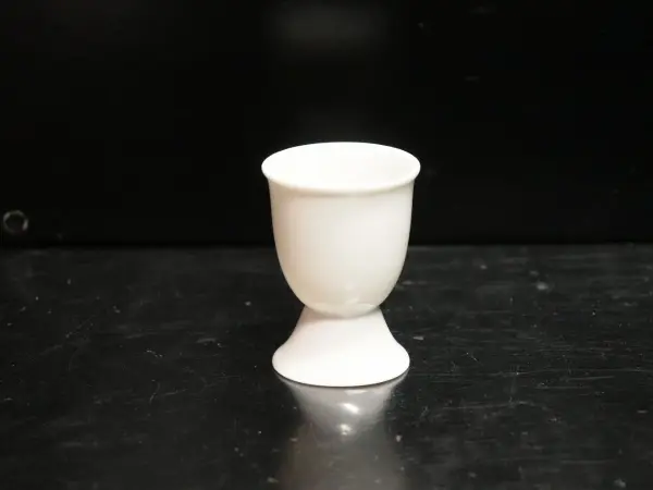 エッグスタンド 2