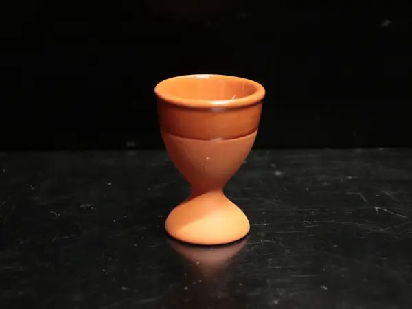 エッグスタンド