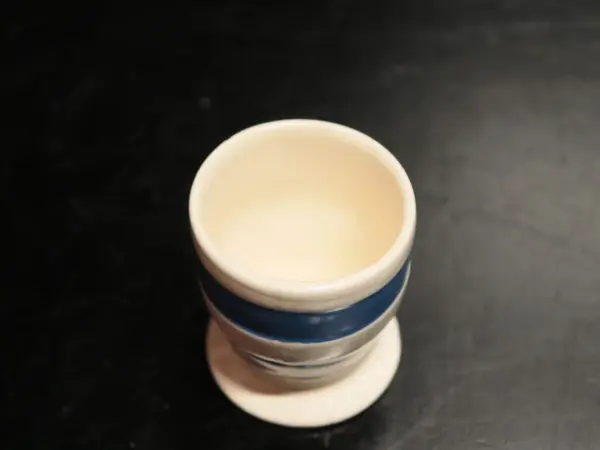 エッグスタンド 2