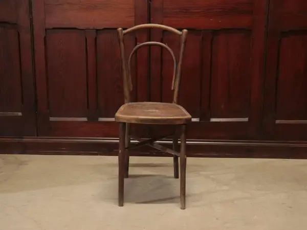 ベントウッドチェア｜ブナ材・1930年代 曲木の名作 THONET（トーネット） 2