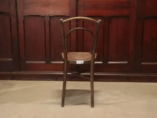 ベントウッドチェア｜ブナ材・1930年代 曲木の名作 THONET（トーネット） 4