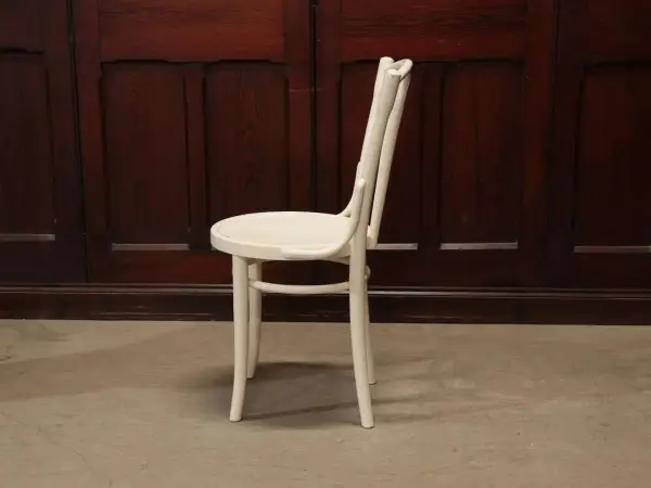 ベントウッドチェア｜ブナ材・1930年代 ペイント仕上げのゆったり曲木 3