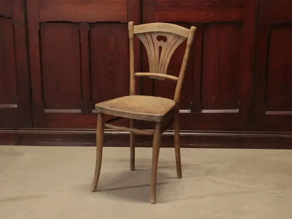ベントウッドチェア｜ブナ材・1930年代 本家の曲木椅子 THONET（トーネット）