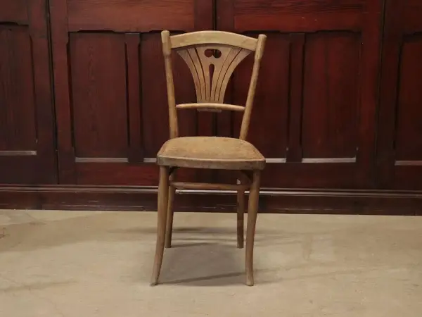 ベントウッドチェア｜ブナ材・1930年代 本家の曲木椅子 THONET（トーネット） 2