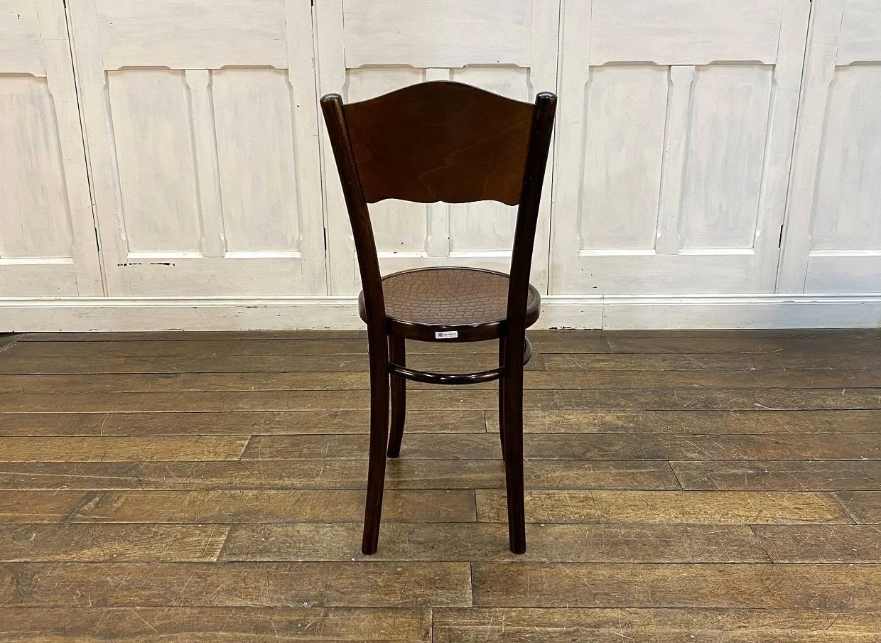 THONET クロコ柄 ベントウッドチェア アンティーク ベントウッドチェア｜ブナ材・1930年代 クロコ型押しのスタイリッシュ