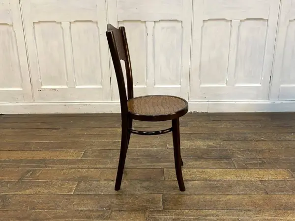 ベントウッドチェア｜ブナ材・1930年代 クロコ型押しのスタイリッシュチェア THONET（トーネット） 5