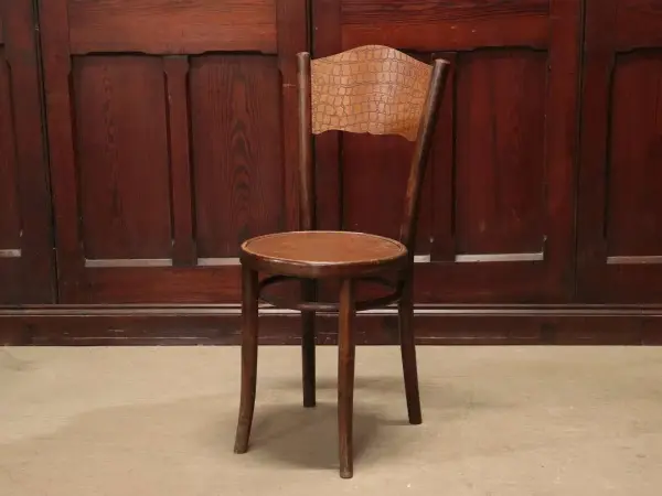 ベントウッドチェア｜ブナ材・1930年代 本家の曲木椅子 THONET（トーネット）