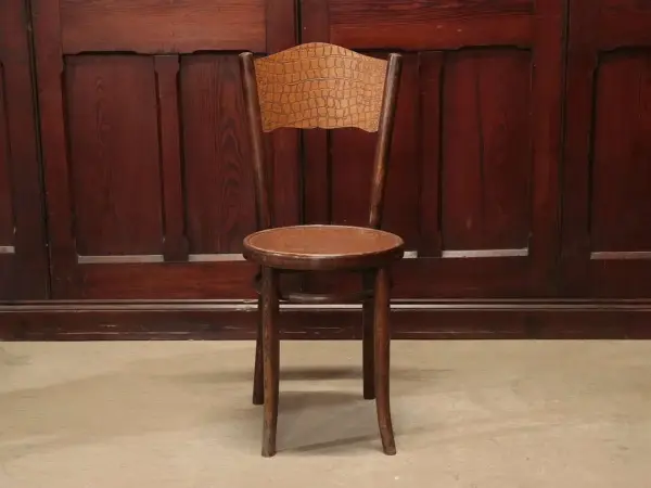ベントウッドチェア｜ブナ材・1930年代 本家の曲木椅子 THONET（トーネット） 2