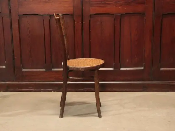 ベントウッドチェア｜ブナ材・1930年代 本家の曲木椅子 THONET（トーネット） 5