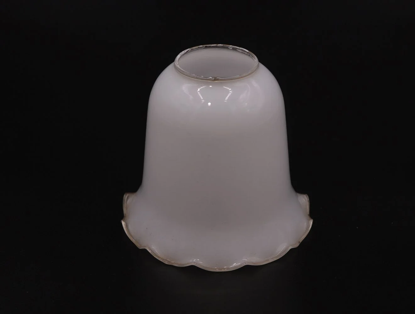 ガラスシェード｜1930年代 すずらん形の乳白ガラス 径12.5cm | ケント