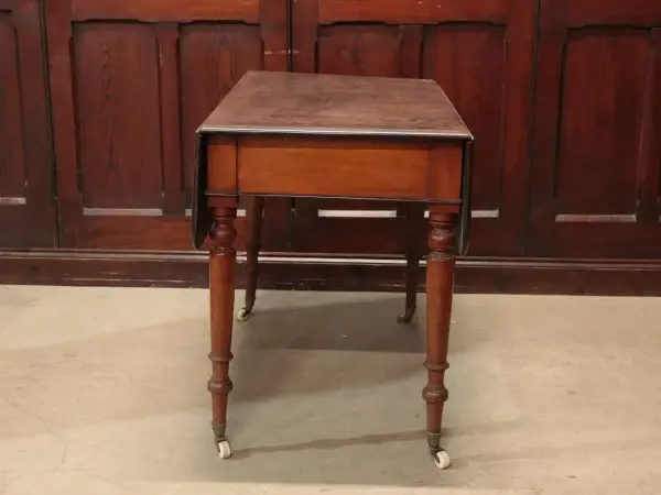バタフライテーブル｜ウォルナット材・1880年代 陶器キャスターの挽き物脚 5