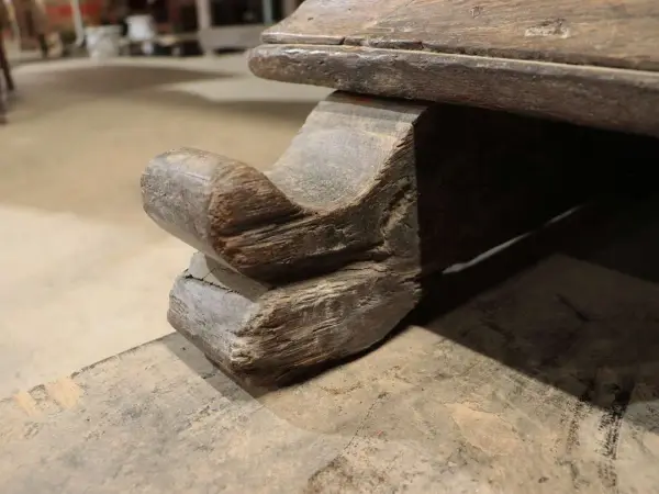 カップボード｜オーク材・1780年代 彫刻扉の大型ドレッサー 12