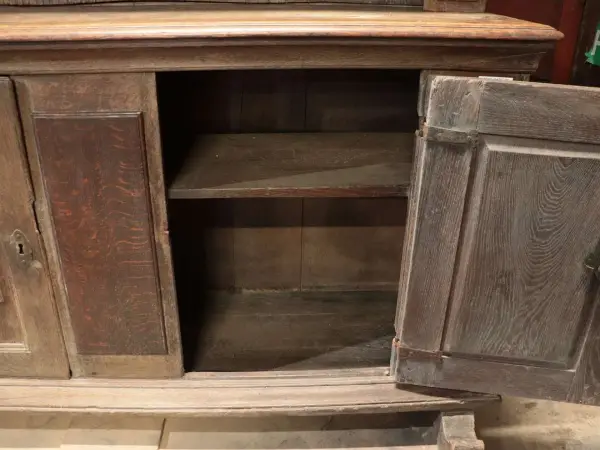 カップボード｜オーク材・1780年代 彫刻扉の大型ドレッサー 15