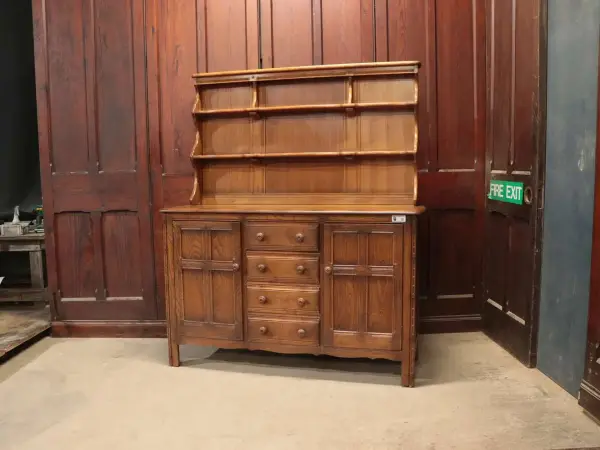 カップボード｜エルム材・1960年代 プレートラック付き ERCOL（アーコール）