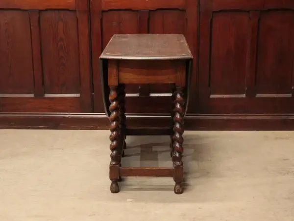 ゲートレッグテーブル｜オーク材・1910年代 コンパクトなツイストレッグ 3