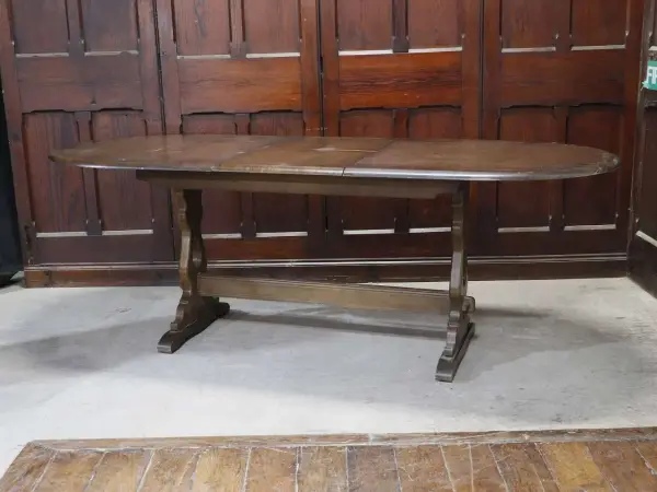 リフェクトリーテーブル｜エルム材・1960年代 楕円天板 ERCOL（アーコール） 2