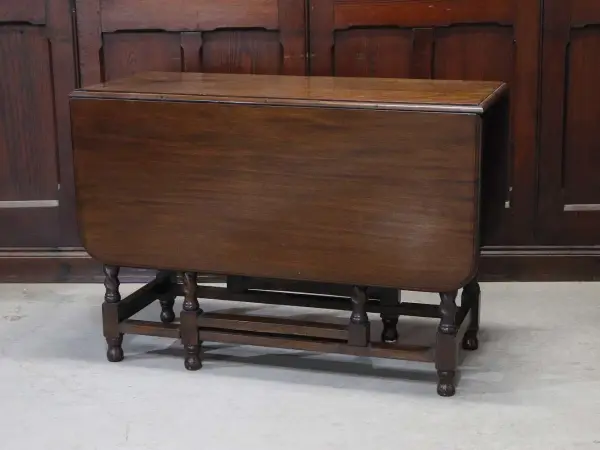ゲートレッグテーブル｜マホガニー材・1920年代 挽き物脚のドロップリーフ 1