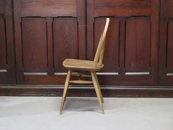 フープバックチェア｜ブナ材・エルム材・1960年代 ミッドセンチュリーの名作椅子 ERCOL（アーコール） 3