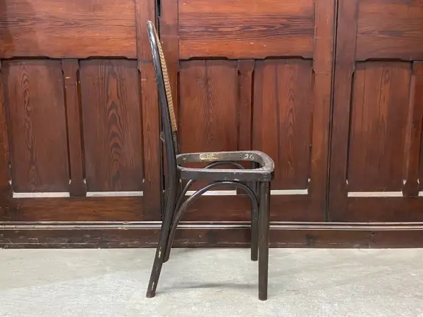 ベントウッドチェア｜ブナ材・1920年代 ハイバック THONET（トーネット） 5