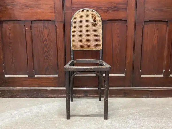 ベントウッドチェア｜ブナ材・1920年代 ハイバック THONET（トーネット） 2