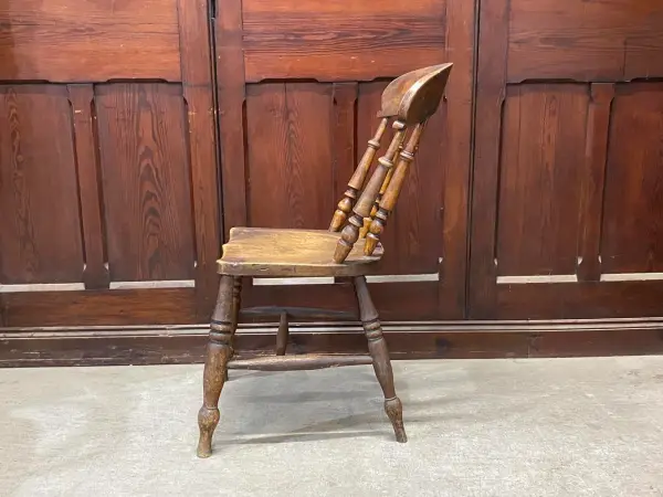 キッチンチェア｜ブナ材・エルム材・1880年代 3
