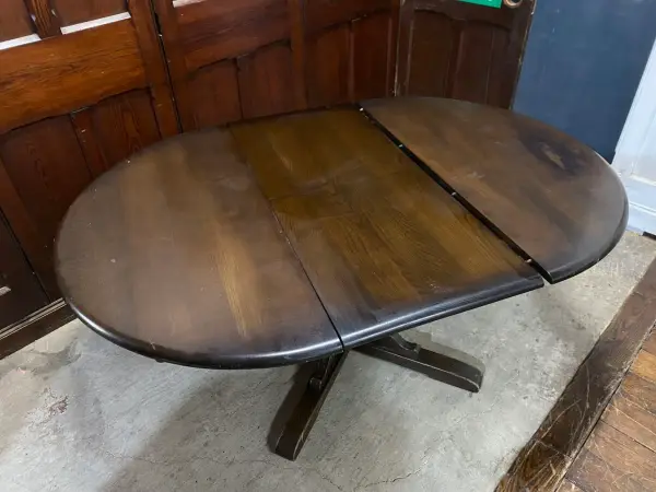 ダイニングテーブル｜エルム材・1960年代 円形ペデスタル ERCOL（アーコール） 7