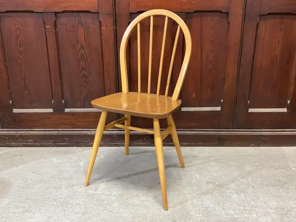 フープバックチェア｜ブナ材・エルム材・1960年代 ミッドセンチュリーの名作椅子 ERCOL（アーコール）
