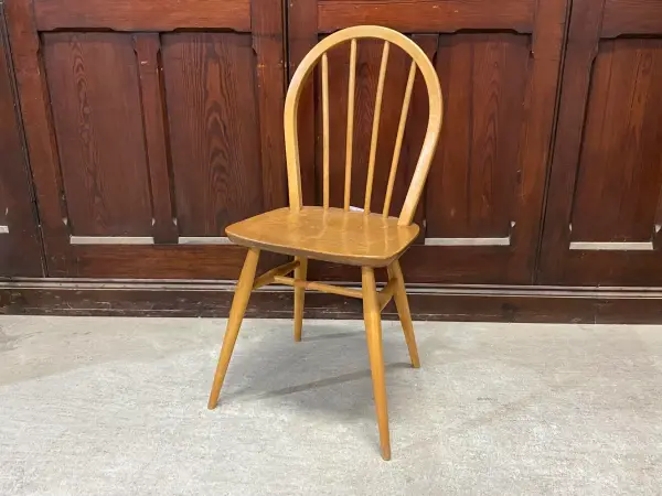 フープバックチェア｜ブナ材・エルム材・1960年代 ミッドセンチュリーの名作椅子 ERCOL（アーコール）