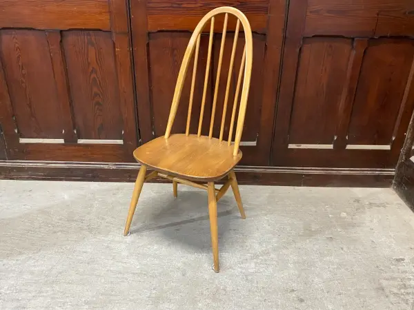 クエーカーチェア｜ブナ材・エルム材・1960年代 背もたれ美しいウィンザー様式 ERCOL（アーコール） 1