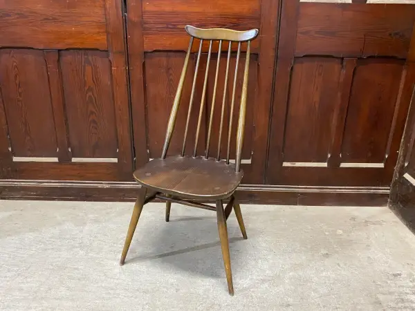 ゴールドスミスチェア｜ブナ・エルム材・1960年代 スピンドルバックのダイニングチェア ERCOL（アーコール） 1
