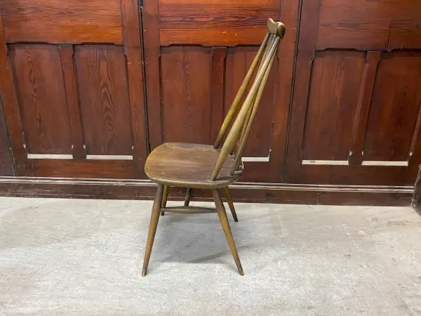 ゴールドスミスチェア｜ブナ・エルム材・1960年代 スピンドルバックのダイニングチェア ERCOL（アーコール） 3