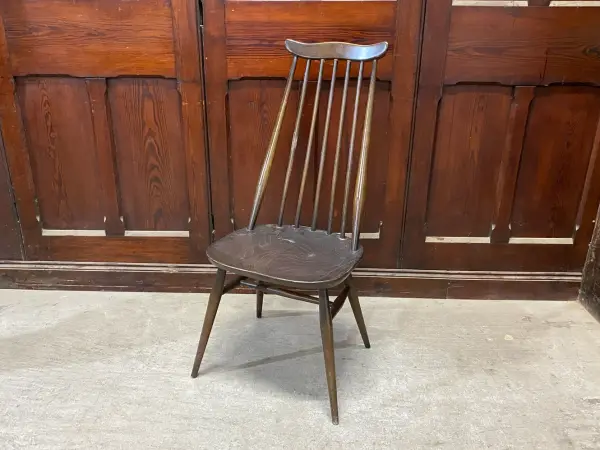 ゴールドスミスチェア｜ブナ・エルム材・1960年代 スピンドルバックのダイニングチェア ERCOL（アーコール）
