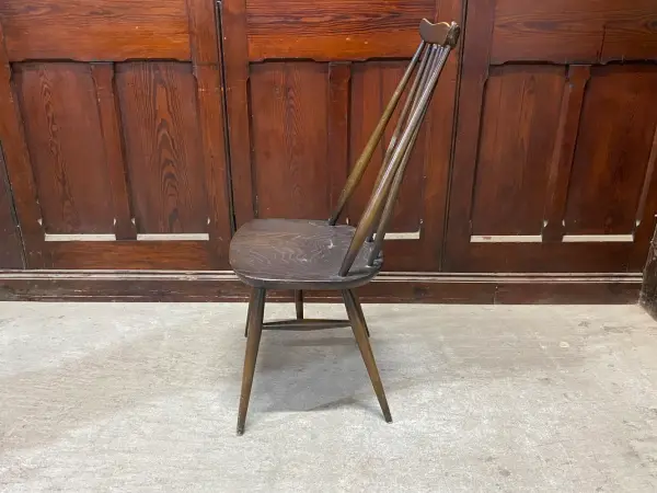 ゴールドスミスチェア｜ブナ・エルム材・1960年代 スピンドルバックのダイニングチェア ERCOL（アーコール） 3
