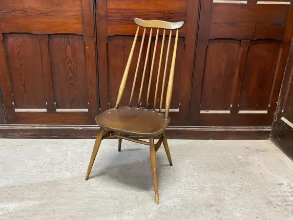 ゴールドスミスチェア｜ブナ・エルム材・1960年代 スピンドルバックのダイニングチェア ERCOL（アーコール）