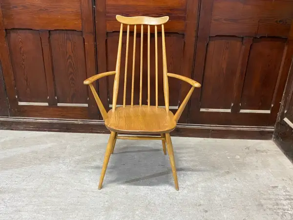 ゴールドスミス アームチェア｜ブナ材・エルム材・1960年代 ハイバックの名作アームチェア ERCOL（アーコール） 2