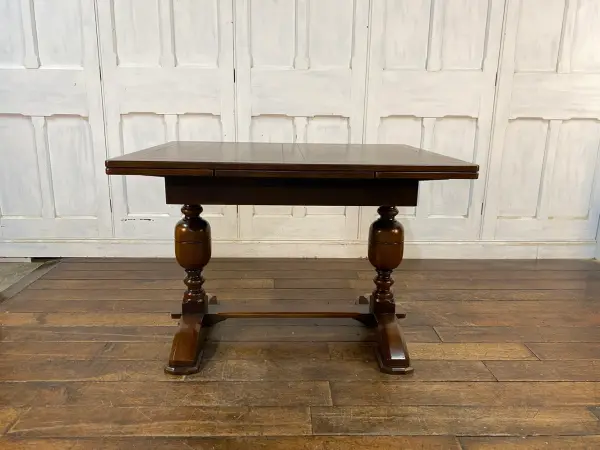 ドローリーフテーブル｜オーク材・1930年代 ミディアムブラウンの伸張式 3