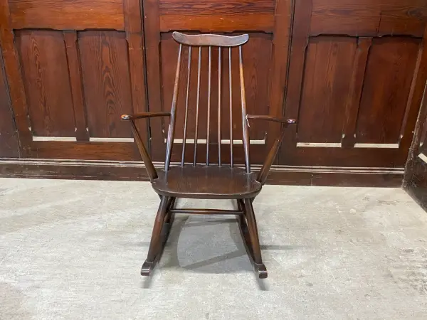 ゴールドスミスロッキングチェア｜ブナ・エルム材・1960年代 くつろぎの揺り椅子 ERCOL（アーコール） 2