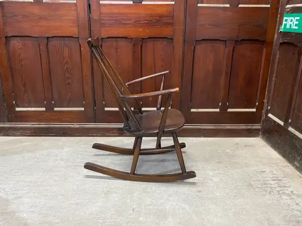 ゴールドスミスロッキングチェア｜ブナ・エルム材・1960年代 くつろぎの揺り椅子 ERCOL（アーコール） 5