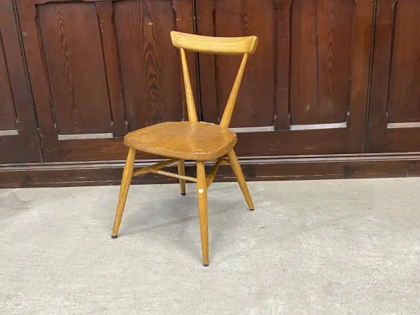 スタッキングチェア｜ブナ・エルム材・1960年代 重ねて収納できる省スペース ERCOL（アーコール） 1
