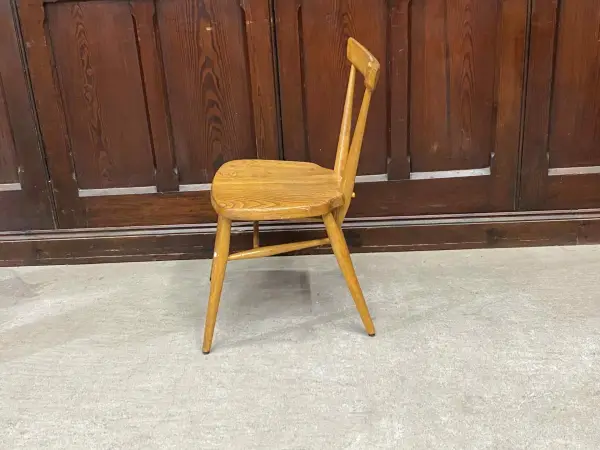 スタッキングチェア｜ブナ・エルム材・1960年代 重ねて収納できる省スペース ERCOL（アーコール） 3