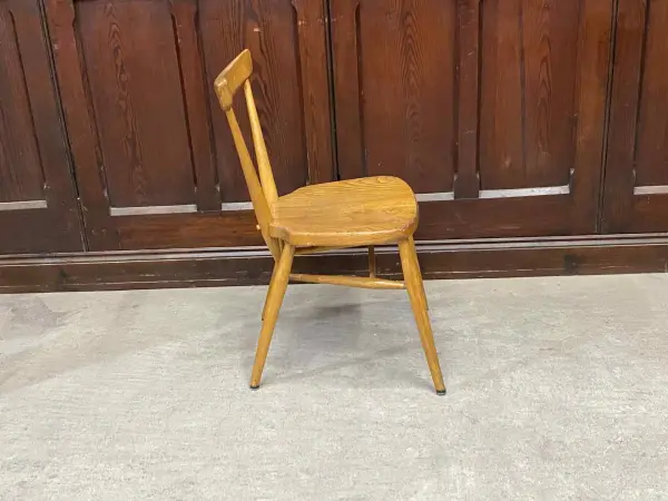 スタッキングチェア｜ブナ・エルム材・1960年代 重ねて収納できる省スペース ERCOL（アーコール） 5